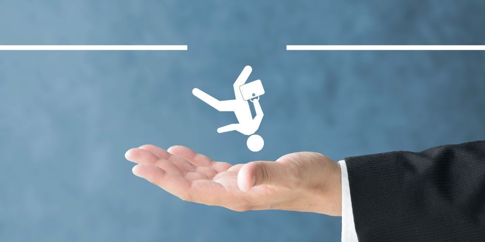 Field guide cataloging recurring failure patterns across enterprise transformation programs
